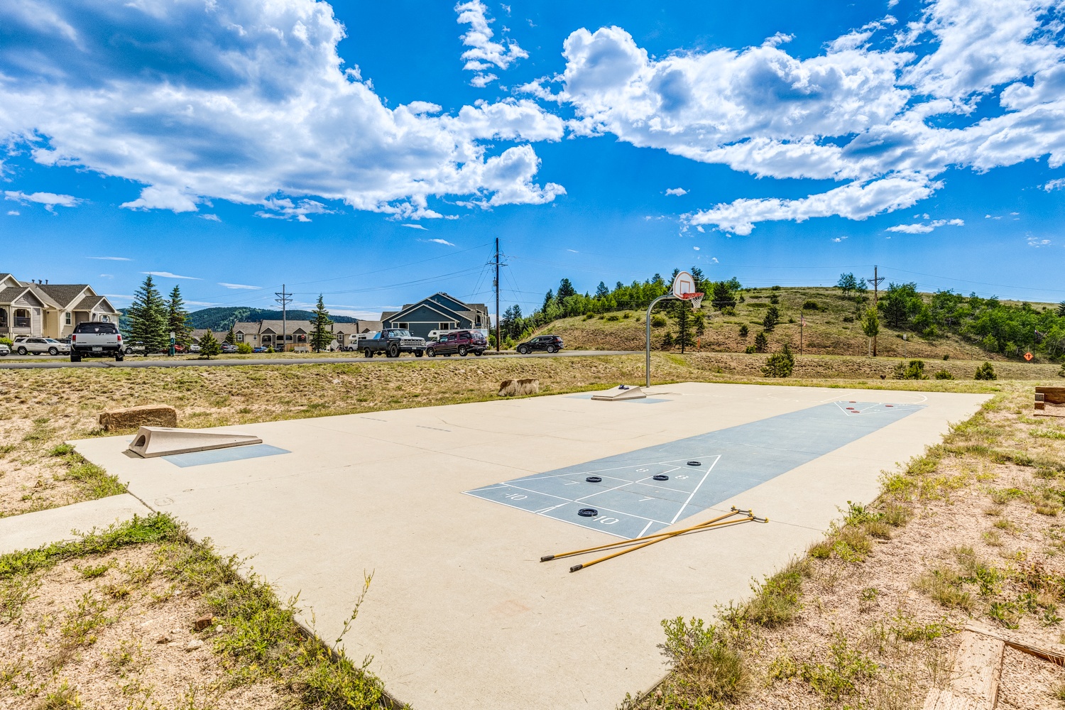 Gold Mountain Village Image 8